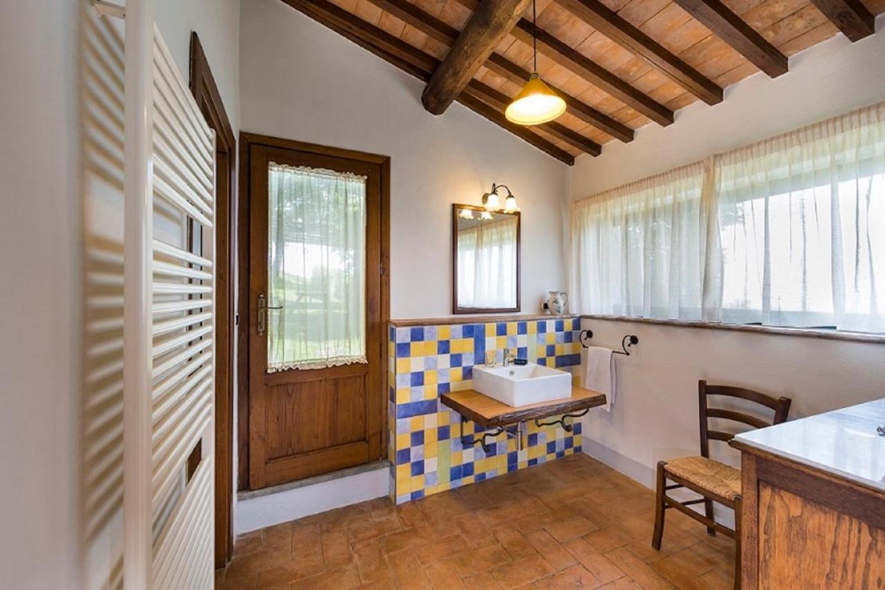 סקאנסאנו Agriturismo Podere L'Aione מראה חיצוני תמונה