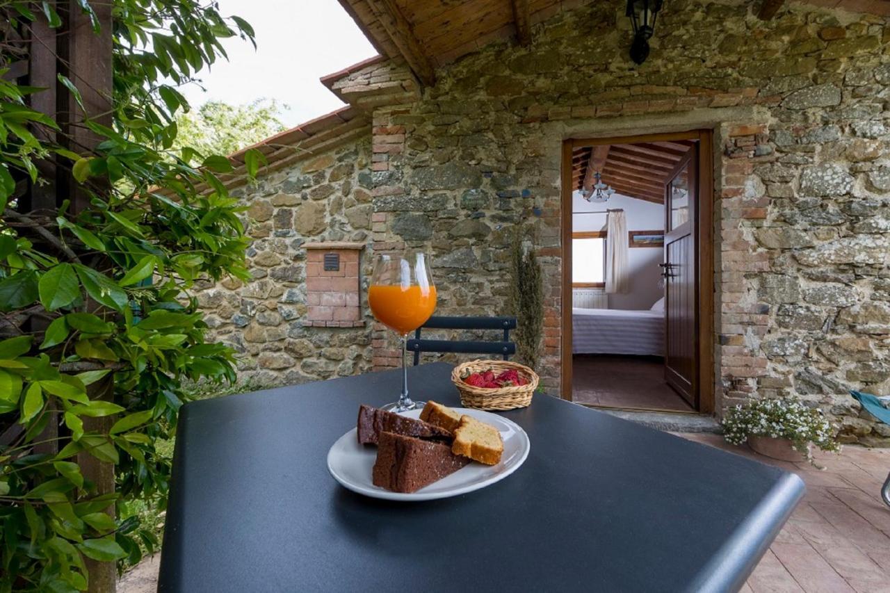 סקאנסאנו Agriturismo Podere L'Aione מראה חיצוני תמונה